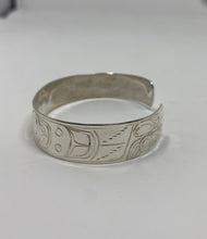 Load image into Gallery viewer, 1/2&quot; Thunderbird bracelet by Billy Cook
