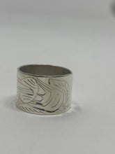 Load image into Gallery viewer, 1/2&quot; Hummingbird ring - size 8 by Billy Cook
